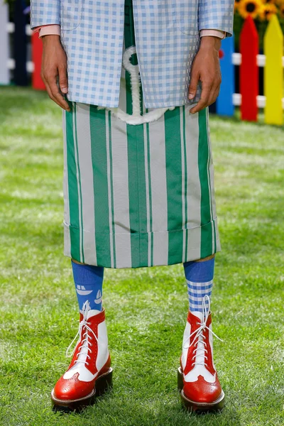 Look 195